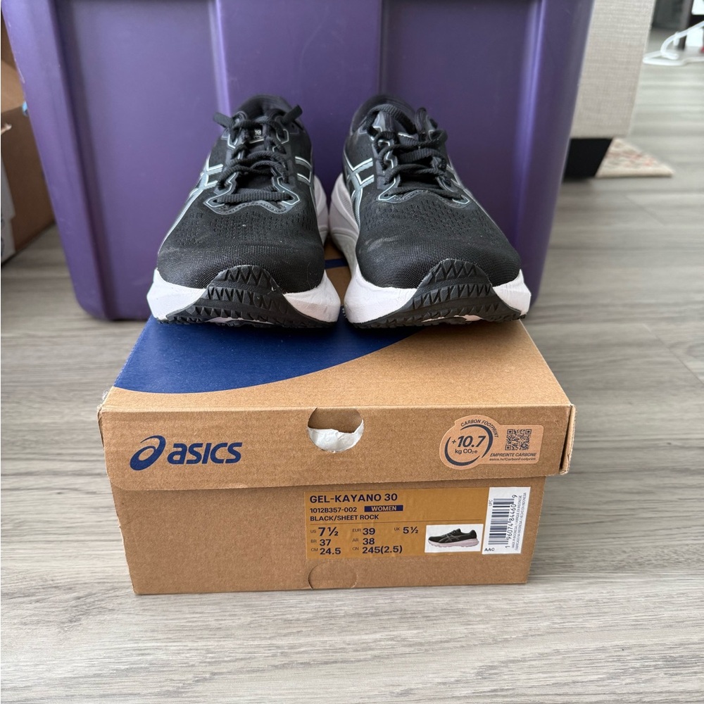 Asics Gel-Kayano 30 Black and White Running Shoes